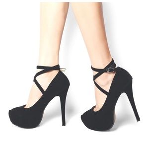 Size 11.5 Maiernisi Jesse High Heels